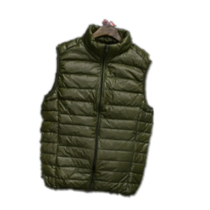 Men Brand Vest Male Casual Cotton-Padded Waistcoat Sleeveless Jacket and Coat Warm Fashion Men's Vest Winter