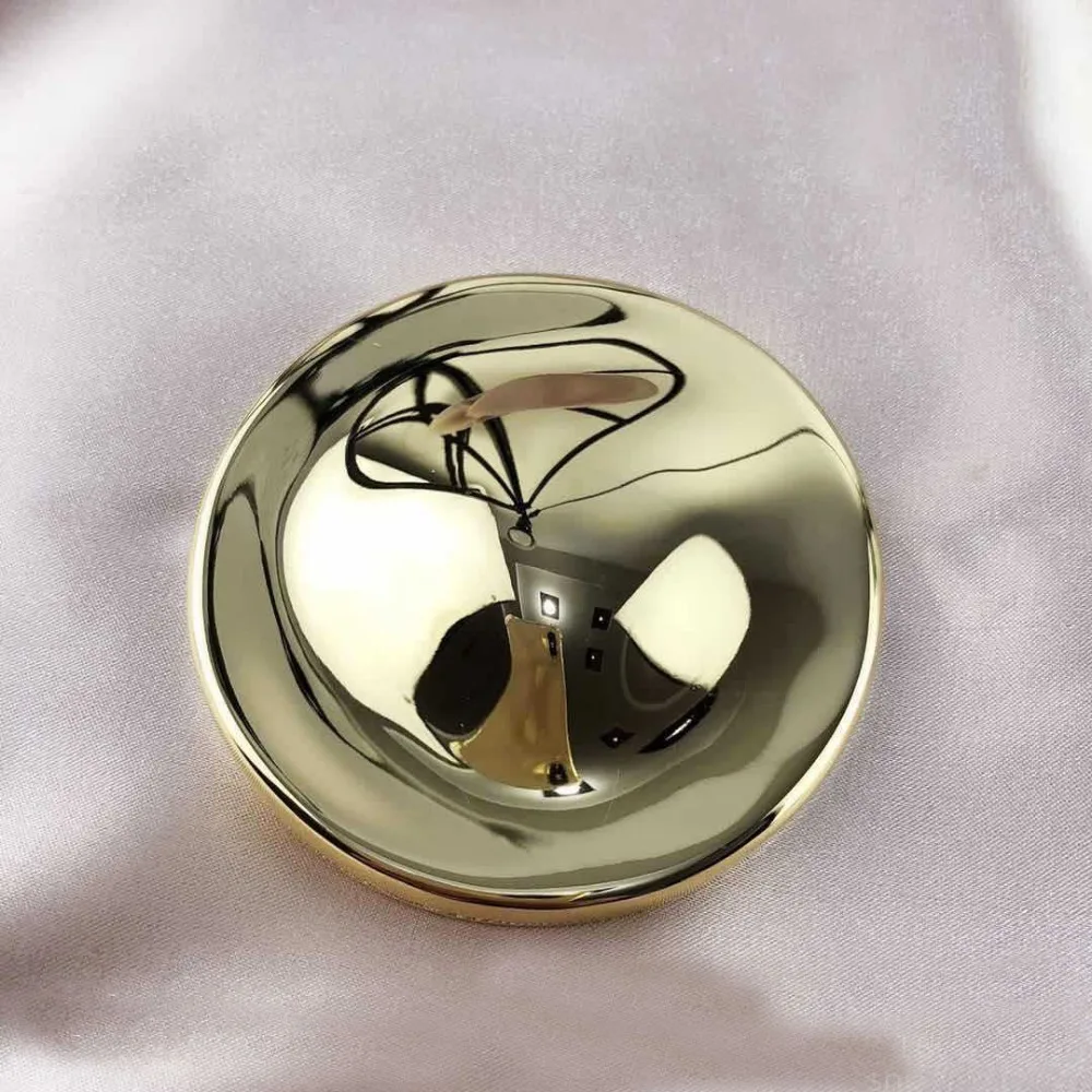 

Hidemi same style 2019 cool wind golden retro Personality Modeling feeling big gold round cake Brooches For Women witchcraft