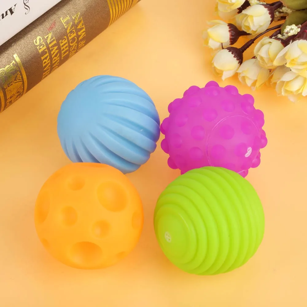 4 шт./компл. высокое качество и пушистыми помпонами, текстурированная Multi Ball набором развивают тактильных ощущений ребенка детские игрушки Touch игрушки, ручной мяч для детей