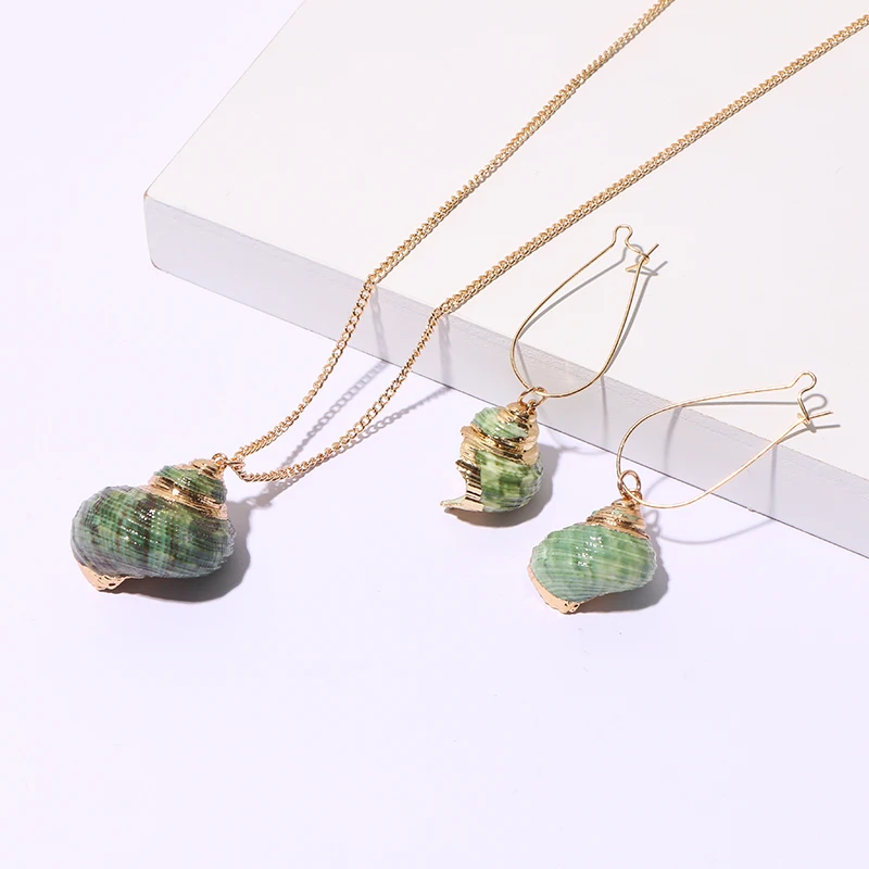 

KOMi Natural Conch Shell Drop Earrings Necklace Jewelry Set Summer Boho Jewelry Handmade Natural Sea Shell B50223