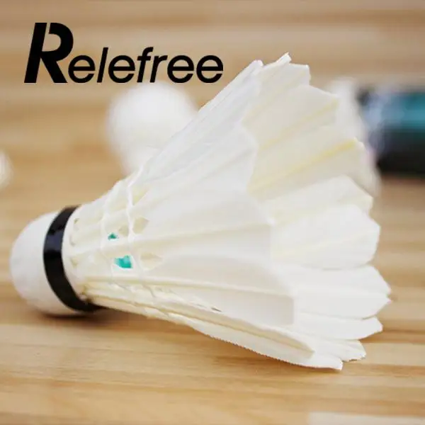 1 unids pieza pluma de ganso Shuttlecock competición bádminton Shuttlecocks para entrenamiento profesional al aire libre Bádminton 1 unids pieza pluma de ganso Shuttlecock competición bádminton Shuttlecocks para entrenamiento profesional al aire libre Bádminton