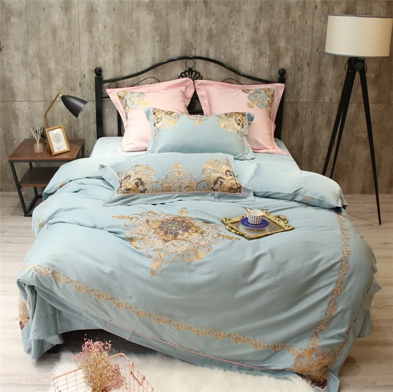 

2018 European Palace Embroidery Bedding Sets 4Pcs Queen King Size egyptian Cotton Bedlinens Duvet Cover Sets Pillow Cases