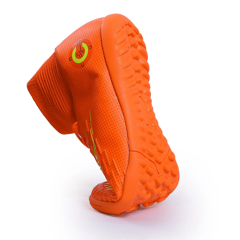 

Young youth long nailed soccer shoes, soft and comfortable high barefoot soccer shoes training shoes