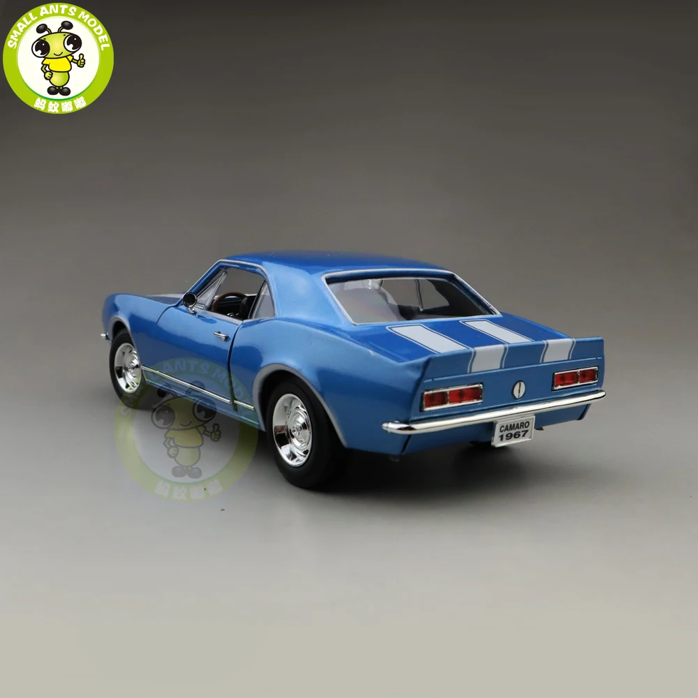 1/18 1967 Chevrolet CAMARO Z28 Road Signature Diecast Model Car Toys Boys Girls Gift