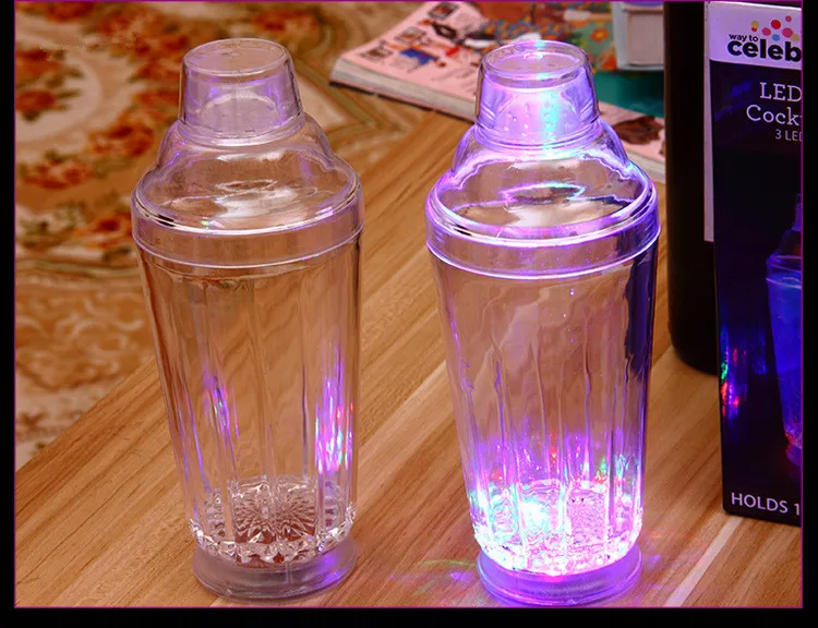 

1PC Light up LED COCKTAIL SHAKER Bar Tools BARWARE Flashing BLINKING Party SUPPLIES OK 0429