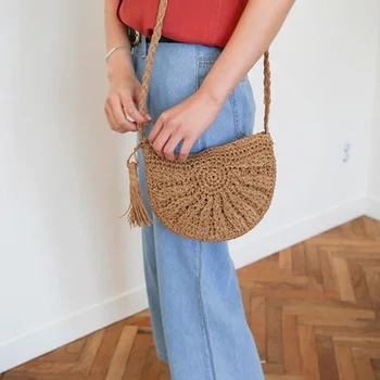 

ins Internet celebrity Temperament all-match leisure beach small fresh straw summer fringed wallet handbags