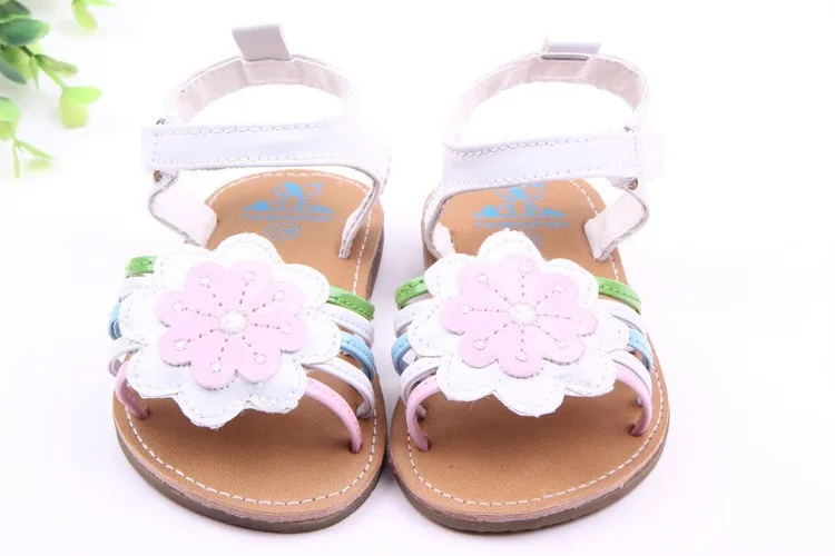 Лето 2016 младенческой Обувь маленьких Защита от солнца цветы девушка Сандалии для девочек жесткий подошвой Младенцы кулак Уокер PU кожаные