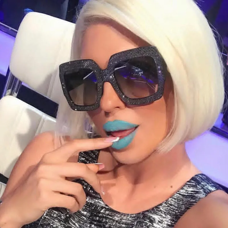 Pаспродажа 2018 негабаритных горный хрусталь солнцезащитные очки для женщин для Мода Брендовая Дизайнерская обувь Циркон Черный солнцезащит