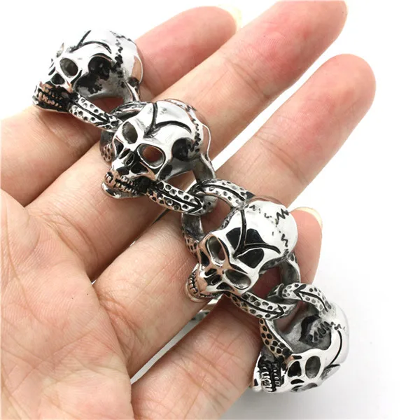 

Fashion Cool Man Silver Evil Damn Skull Bracelet 316 Stainless Steel Hot Sale Wholesale Price Punk Skull Bracelet