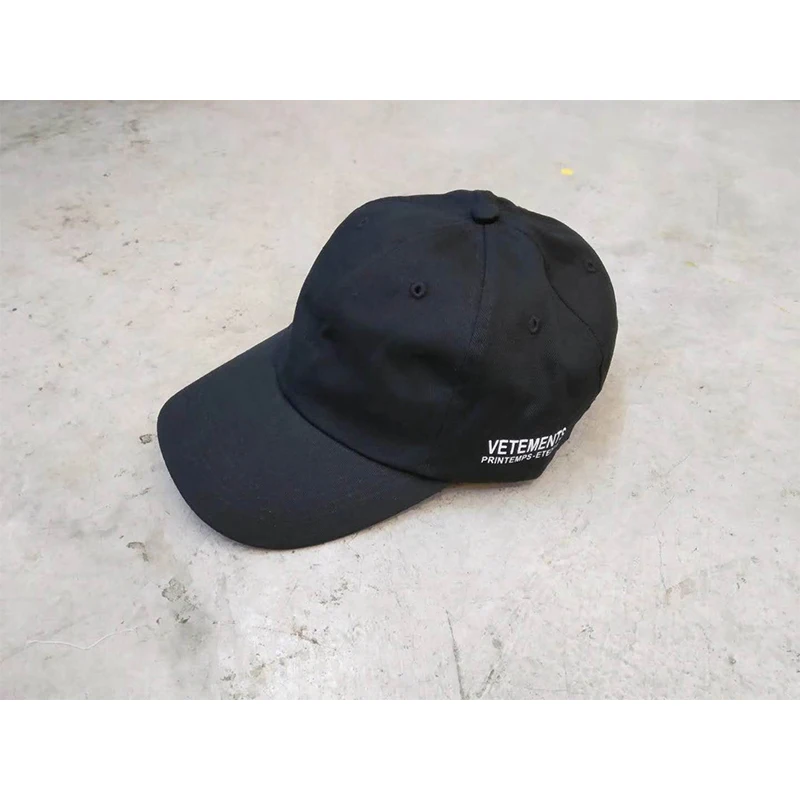 

VETEMENTS Black Caps PRINTEMPS-ETE2018 Logo Print VETEMENTS Cap One Size Adjustable Cotton Men Women Visors Unisex vetements Hat