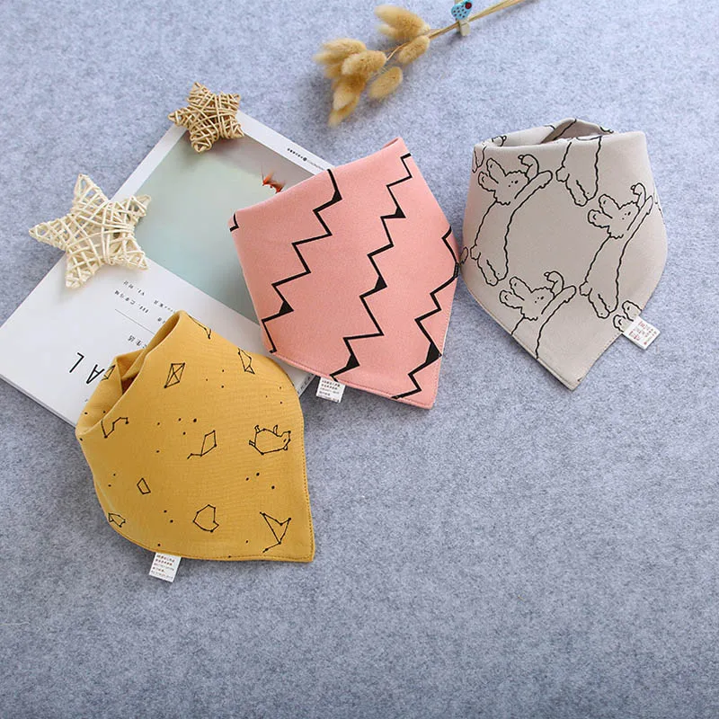 

3Pcs/Lot Newborn Baby Bibs Burp Cloth Baby Stuff Babador Kids Boy Girl Bavoir Bandana Bibs Cartoon Triangle Baby Feeding Scarf
