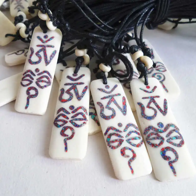 

TNL437 Tibetan Mantras Amulet Pendants White Yak Bone Carved OM Buddha Eye Pendant Necklace 10pcs lot Free ship
