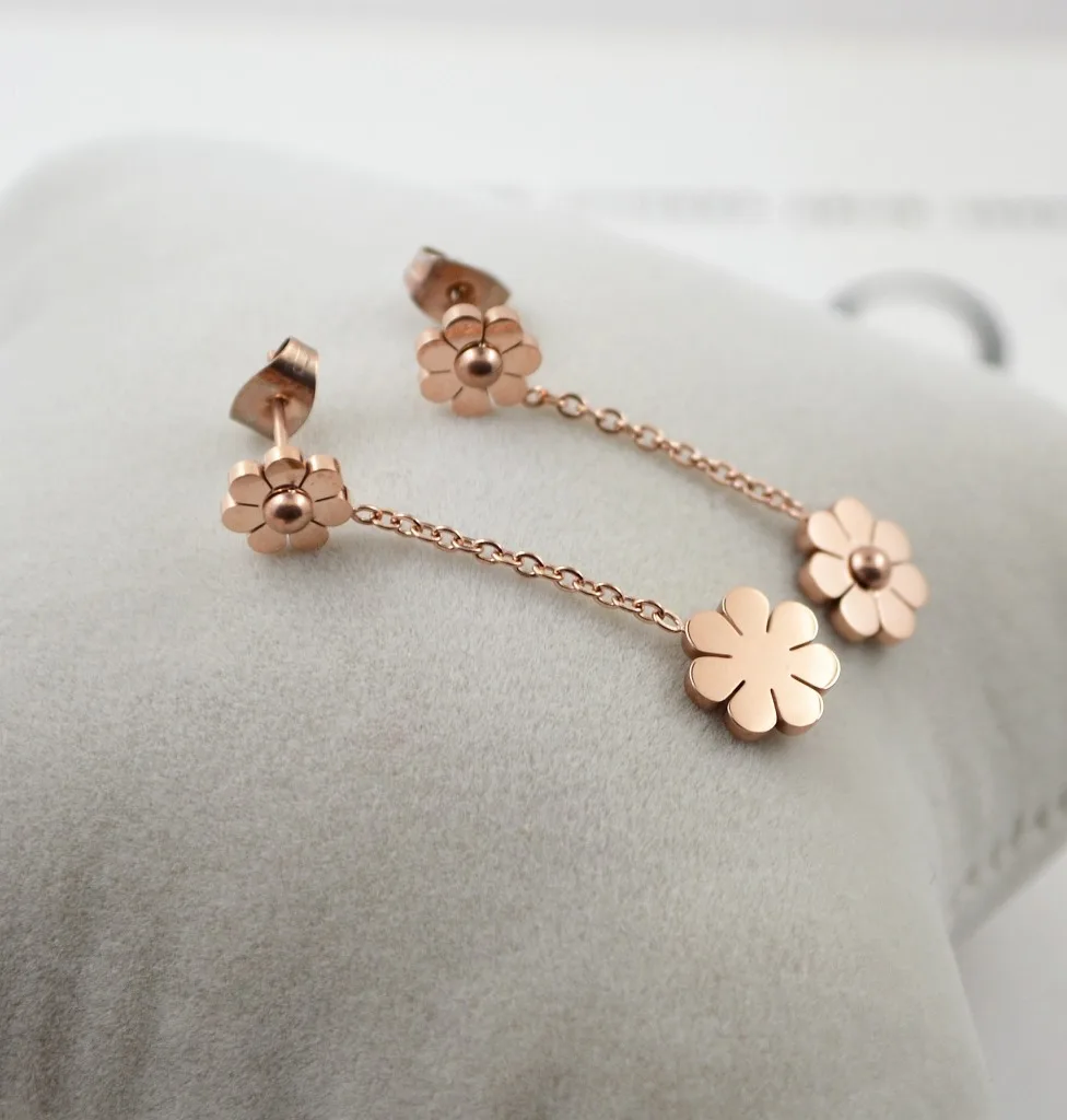 5472178890_1064835128