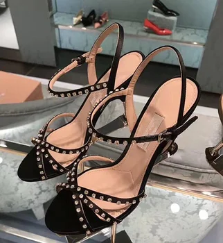 

Diamond Women Sandals Cross Narrow Band Sandals with High Heels Metallic Stud Sexy Open Toe Ladies Pumps Stiletto Chic Shoes