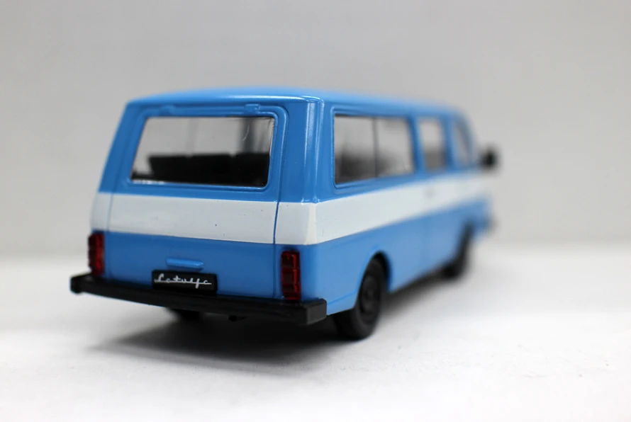 The New Soviet Car Classic 1/43 Special Casting Metal Present At Home In The 1970s Van Model Toys For Children