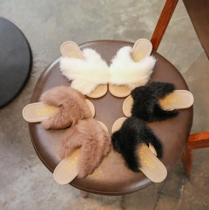 

Teenage Girls Autumn Fashion Faux Fur Indoor Slides Plush Homemade Slippers Students Sandals Fluffy Flip Flops