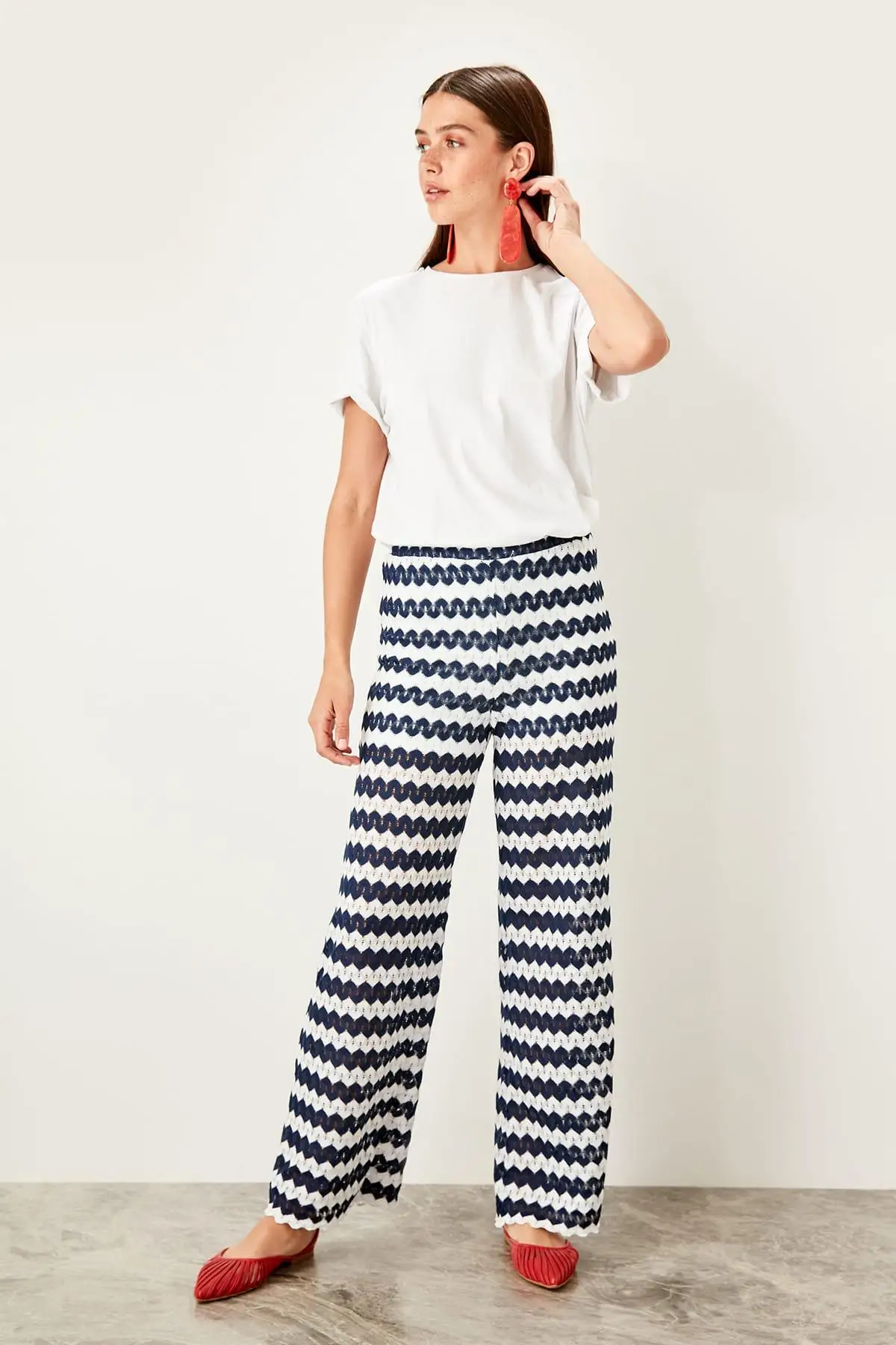 

Trendyol Navy Blue Pattern Sweater Pants TWOSS19PL0139