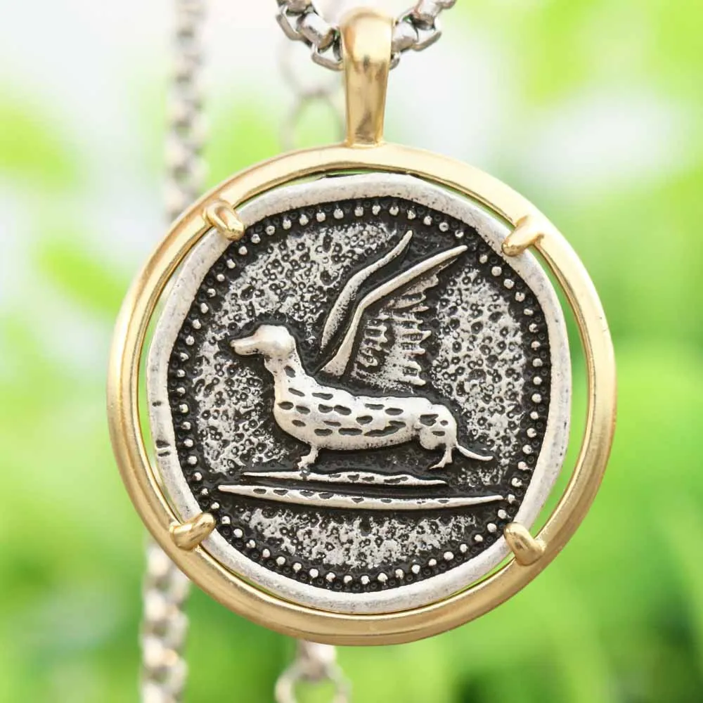 

Petrified Animal Pets Dachshund Dog Necklace Antique Silver Chain Collar Sausage Dog Pendant Gift A187 30*16mm