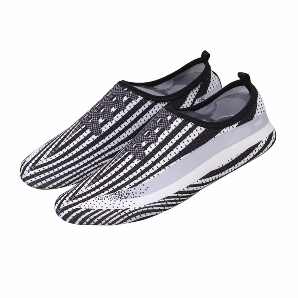 الصيف الجديدة الرجال والنساء بيرفوت المنبع أحذية الرجال السباحة أحذية زوجين yoga اللياقة البدنية الشاطئ الأحذية الرياضية أحذية ناعمة