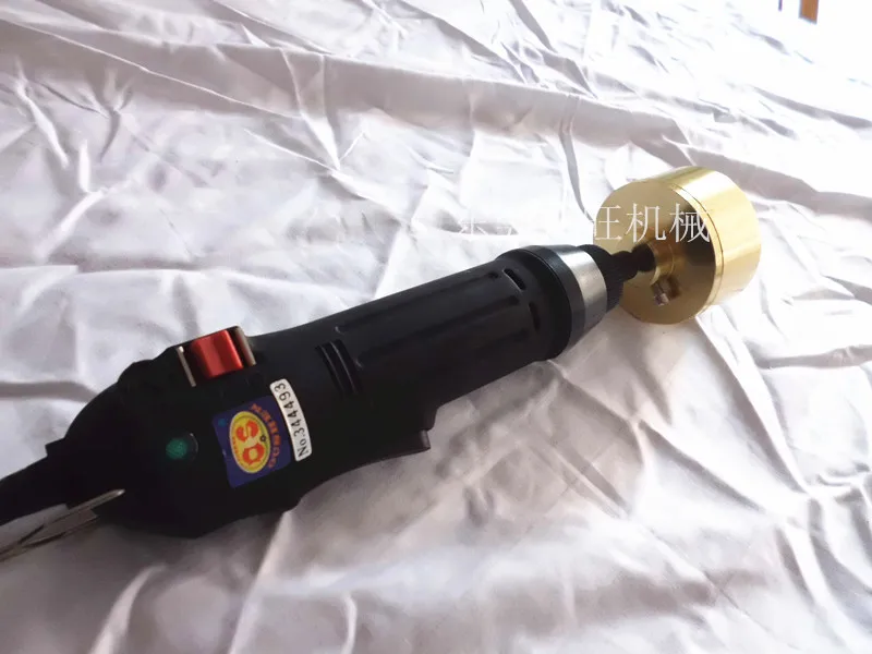 

1 Set Portable automatic electric bottle capping machine, Cap screwing Machine, electric cap sealing machine 10-50mm