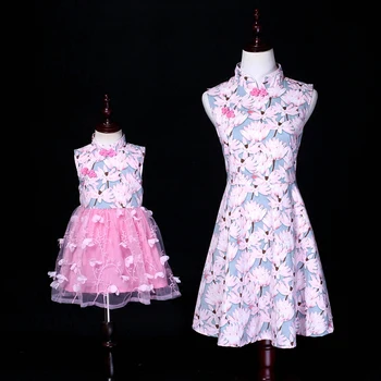 

Mother Daughter Dresses Lace Wedding Clothes Chinese Cheongsam Hanfu Mommy and Me Clothes Flower Dress Family Matching Outfits