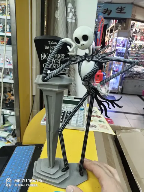 크리스마스 전 악몽 팬을 위한 잭 스켈링턴 25년 모델 피규어