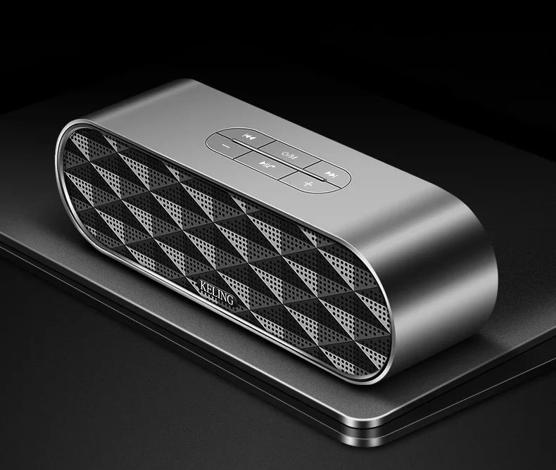 Wireless Bluetooth portable speaker USB charging Bluetooth audio car stereo bass effect extension storage FM hands-free voice