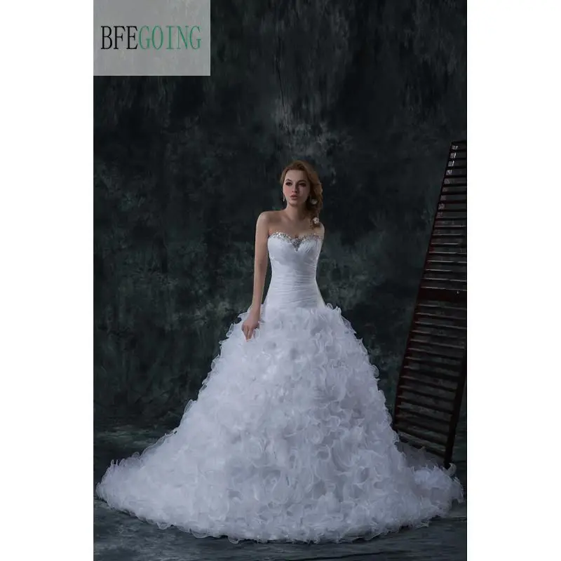 

White Organza Mermaid/Trumpet Floor-Length Wedding Dress Chapel Train Full Ruffles Skirt Beading Embroidery
