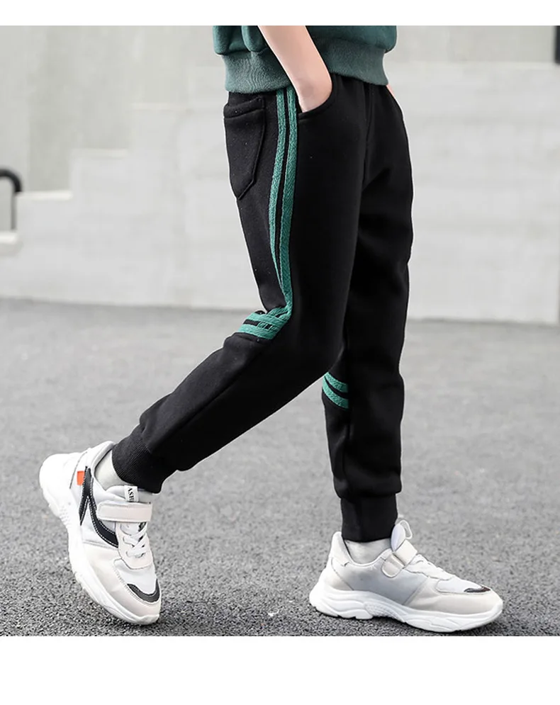 10338642117_668599756