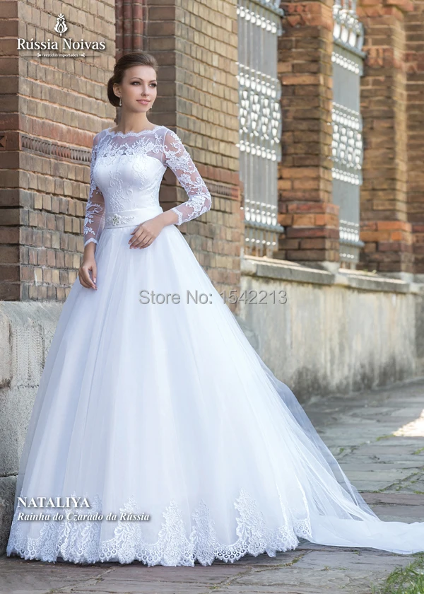 white marriage dress