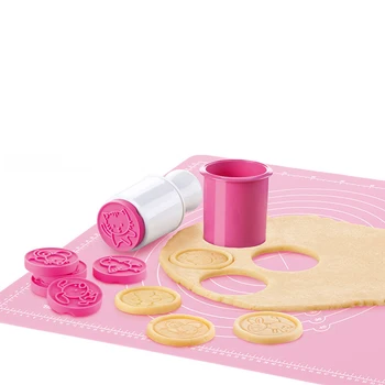 

6 Pcs/Set Silicone Cookie Stamp Cutter DIY Pastry Cake Cookie Seal Biscuit Stamp Cartoon Animal Christmas Kitchen Baking Moulds