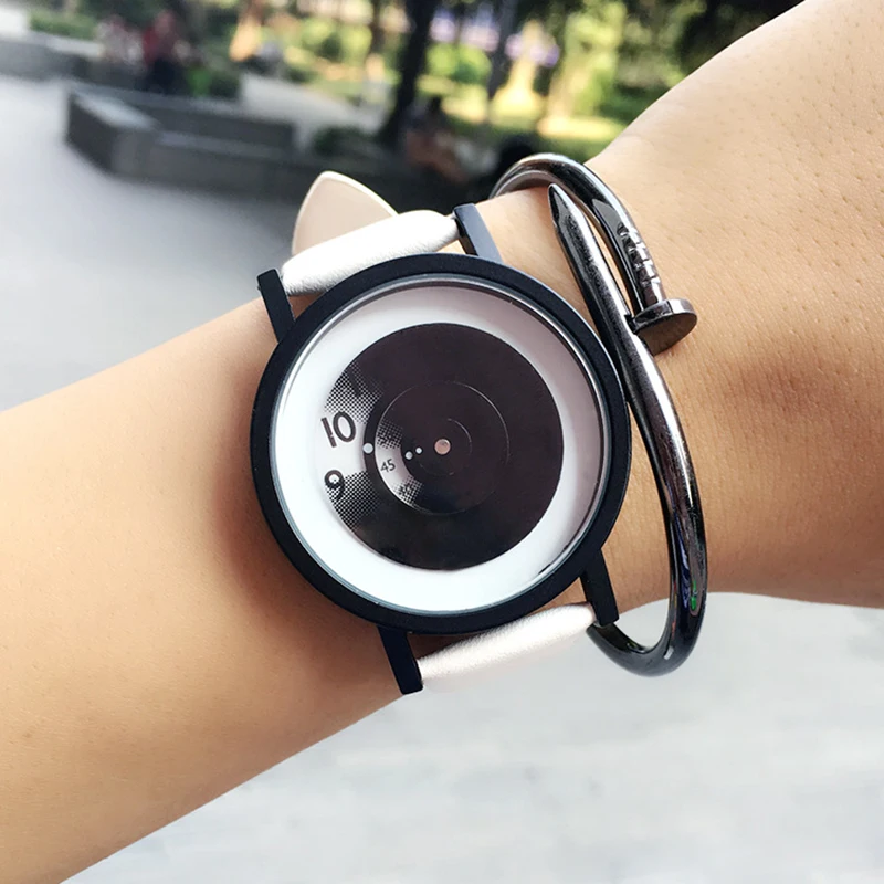 Fashion Turntable Creative Watches concept BGG Simple Unisex Wristwatch Quartz Watch Men Women Student Black White