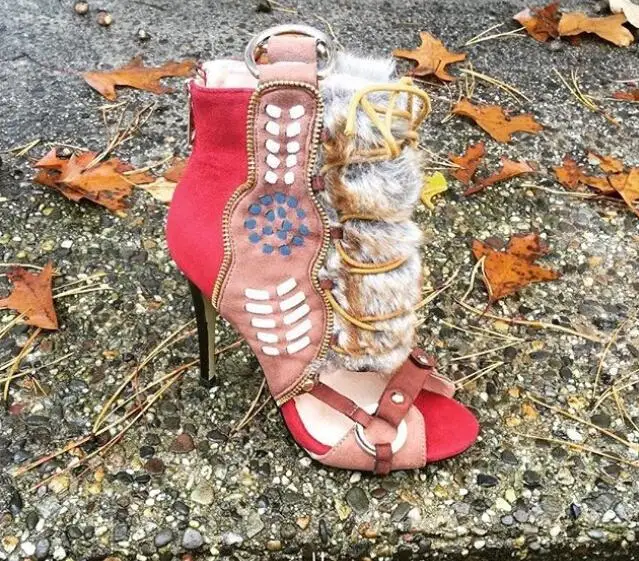 Новейший дизайн; Новые разноцветные босоножки на высоком каблуке со шнуровкой и открытым носком; сандалии с вырезами и пряжкой; ботинки; цена - Цвет: Розовый
