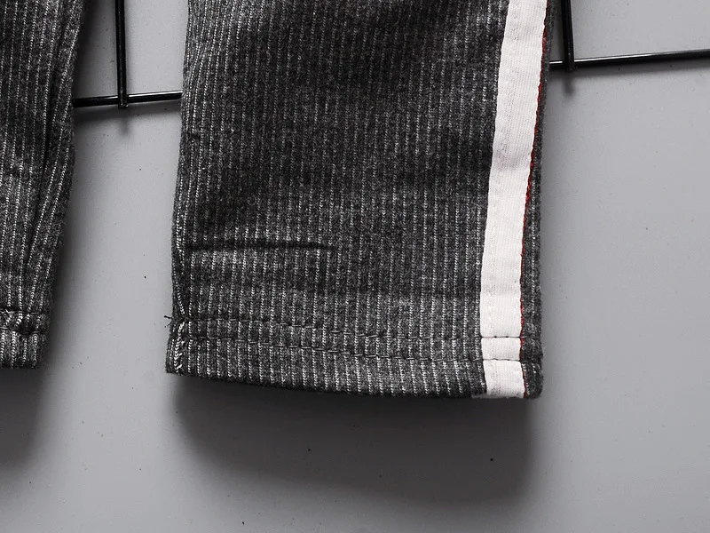 Roupas de Algodão dos Desenhos Primavera Outono Bebê Meninos Meninas Animados Urso Cabolsa t Camisa Calças 3 Pçs - Sets Crianças Moda Esportes Casuais Fatos Treino 26 Conjuntos de roupas
