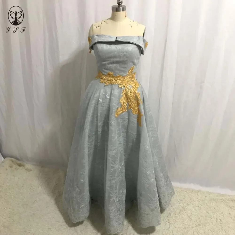 

New Arrival Off the Shoulder Strapless Appliqued Lace Pleated Floor Length Lace Prom Dresses 2019