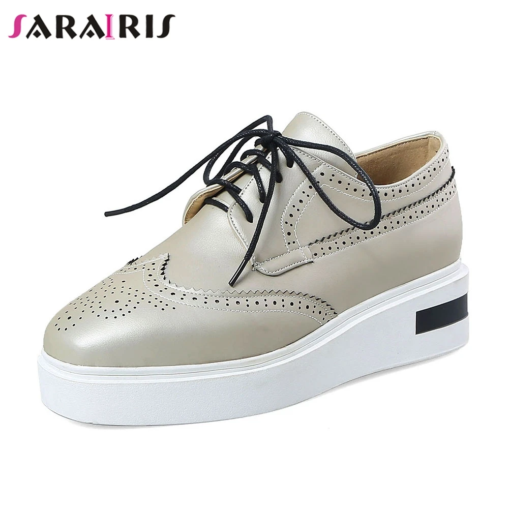 

SARAIRIS 2019 Spring New Big Size 34-43 Brogue Shoes Women Elegant Flat Platform Shoes Woman Fretwork Casual Flats