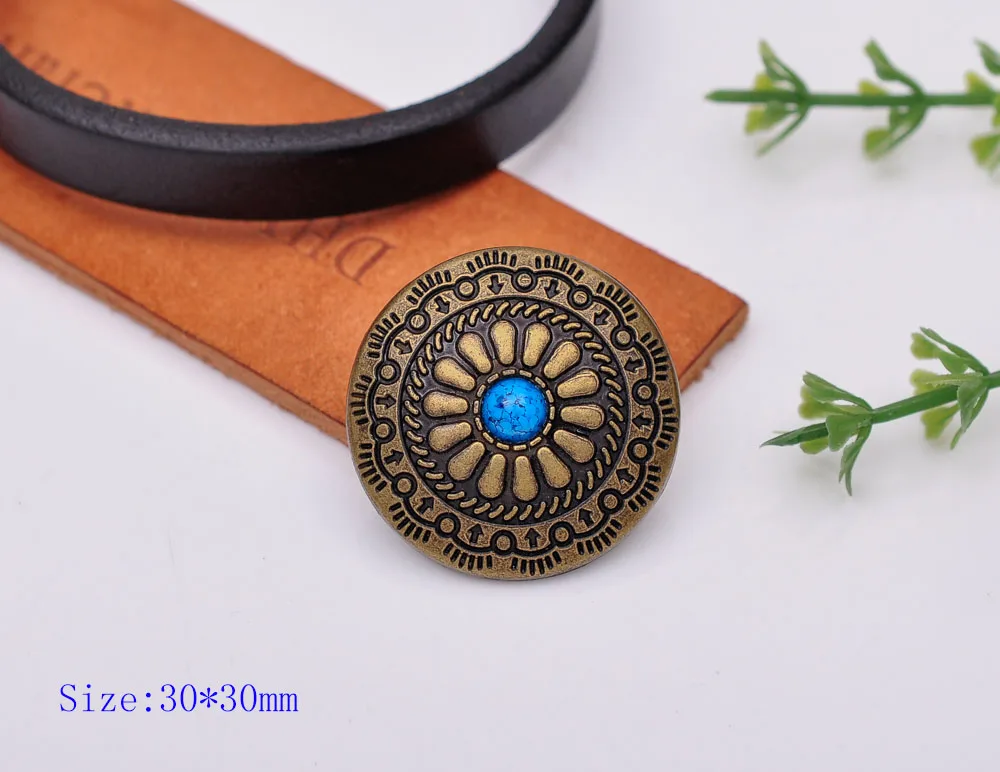 

10pcs 30X30mm Antique Brass Navajo BLUE Turquoise Bead Flower Leathercraft Belt Clothes Horse Saddles Conchos Button Screwback