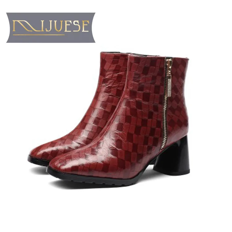 

MLJUESE 2019 women ankle boots cow leather British style Checkered zippers winter short plush round toe high heels women boots