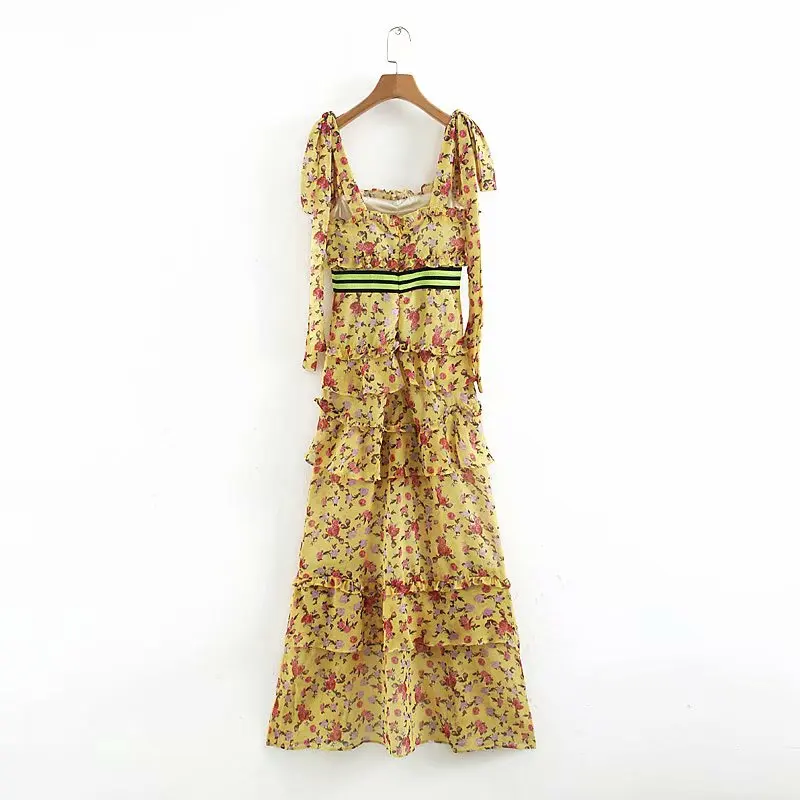 Винтажное платье с цветочным принтом каскадными оборками в полоску из кусков
