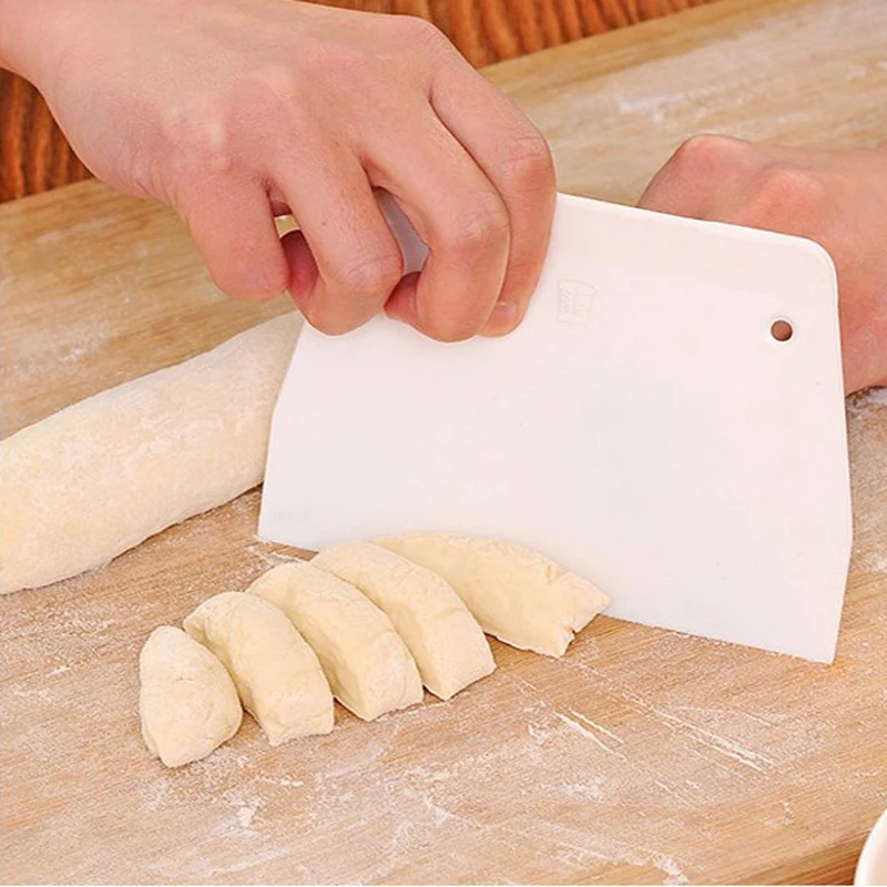 

Cake Spatula Butter Scraper Plastic Dough Cutter Pastry Cutters Kitchen Pastry Tools Baking Accessories Cake Decorating Tools