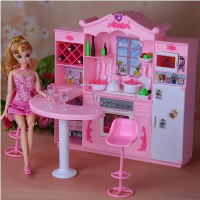 Barbie Escola de Princesas - Mesa de Jantar 