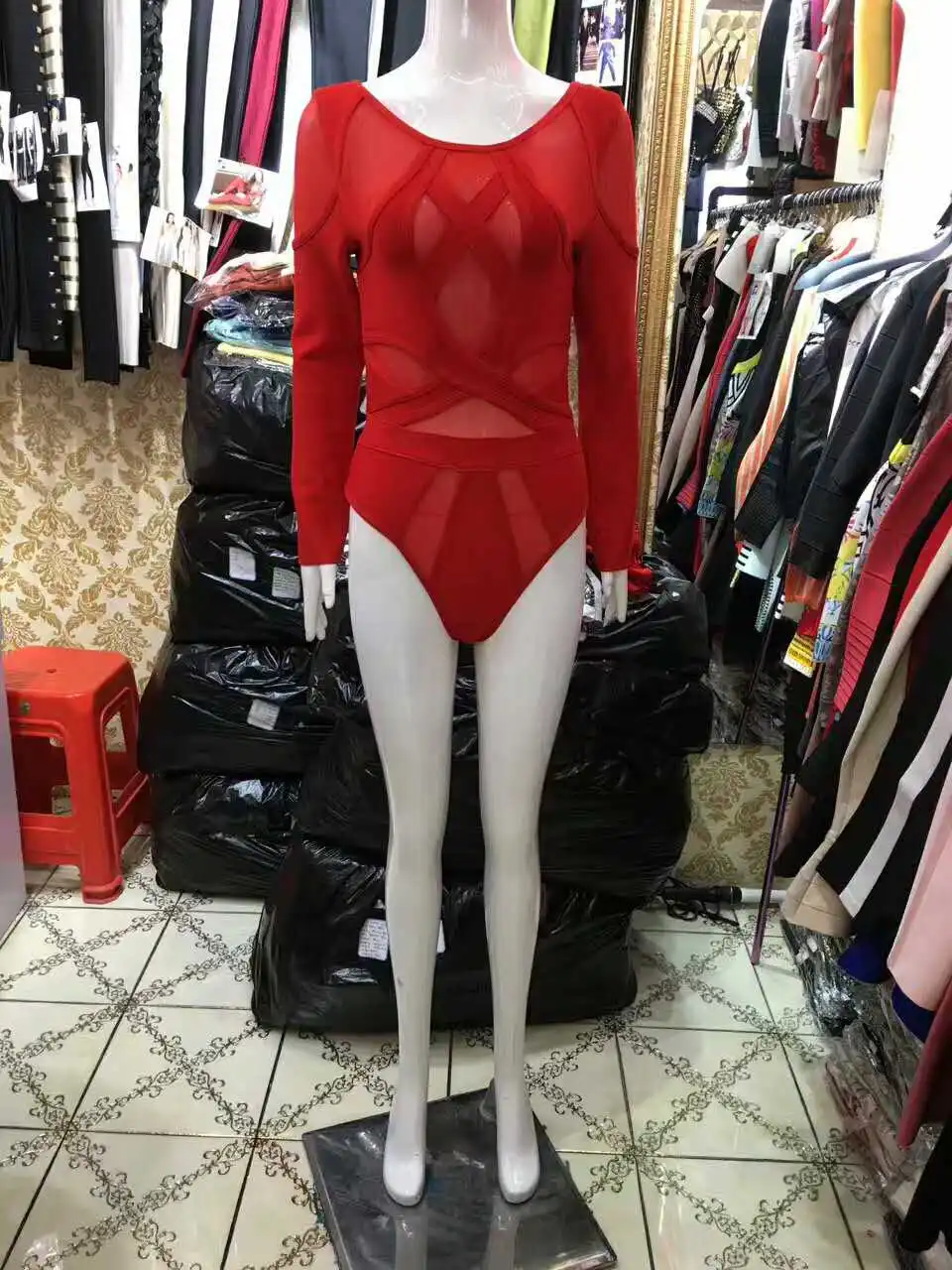Женский кружевной боди Glamaker облегающий с открытой спиной и завязками на шее