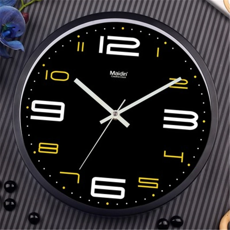 

Maidin Man Metal Modern Design Digital Wall Clock,Silence Quartz Sweep movement,Metal made Quality for Office Home Decor,10''