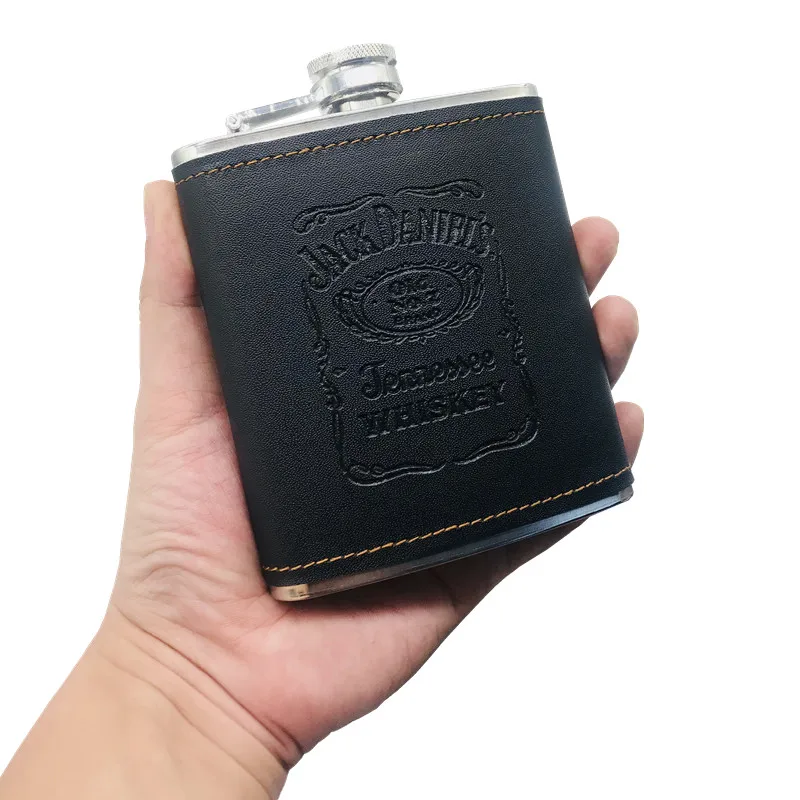 Hot sale 7oz Pu Leather Wrapping whisky Funnel cccp Flagon Stainless steel Alcohol Jack Hip Flask SET With Black Gift Box Set