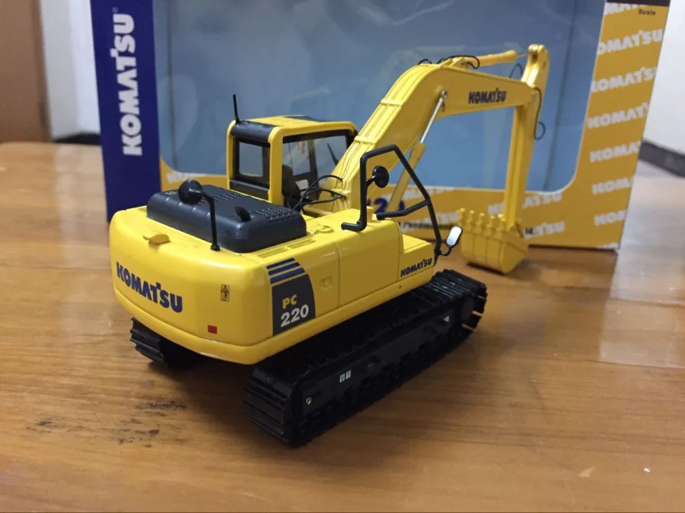 Новая коллекция! Komatsu PC220 экскаватор 1/50 масштаб литой металл модель