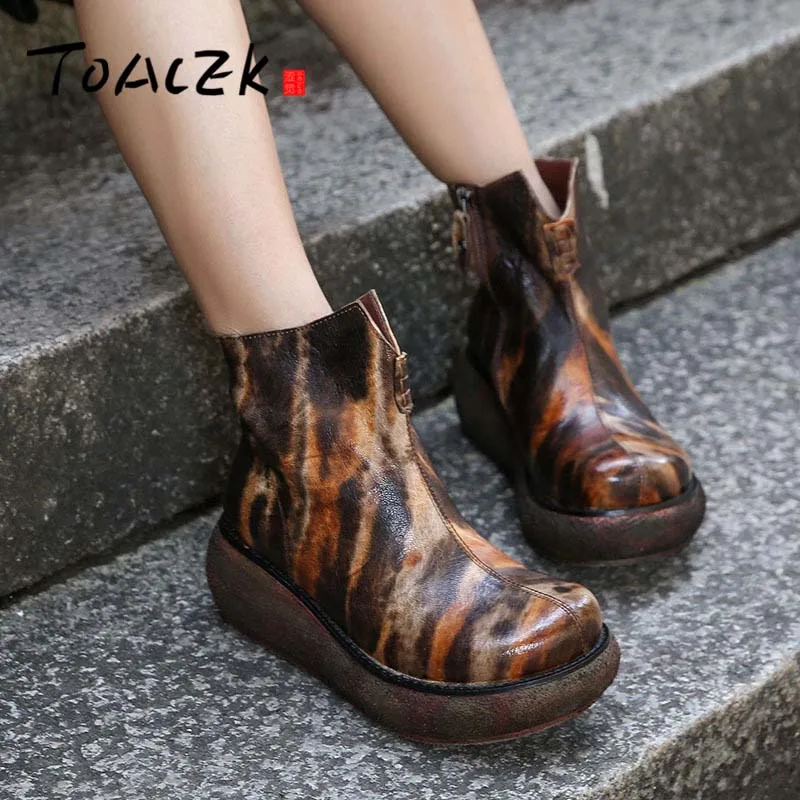 

Autumn and winter new smudged platform boots women's retro leather platform with single boots