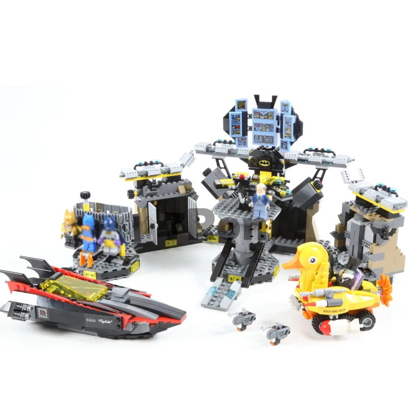 

Model Building Block Toys hobbies Bela 10636 Batman Movie Batcave Break-in Man-Bat Bricks Sets Compatible with Lego 70909
