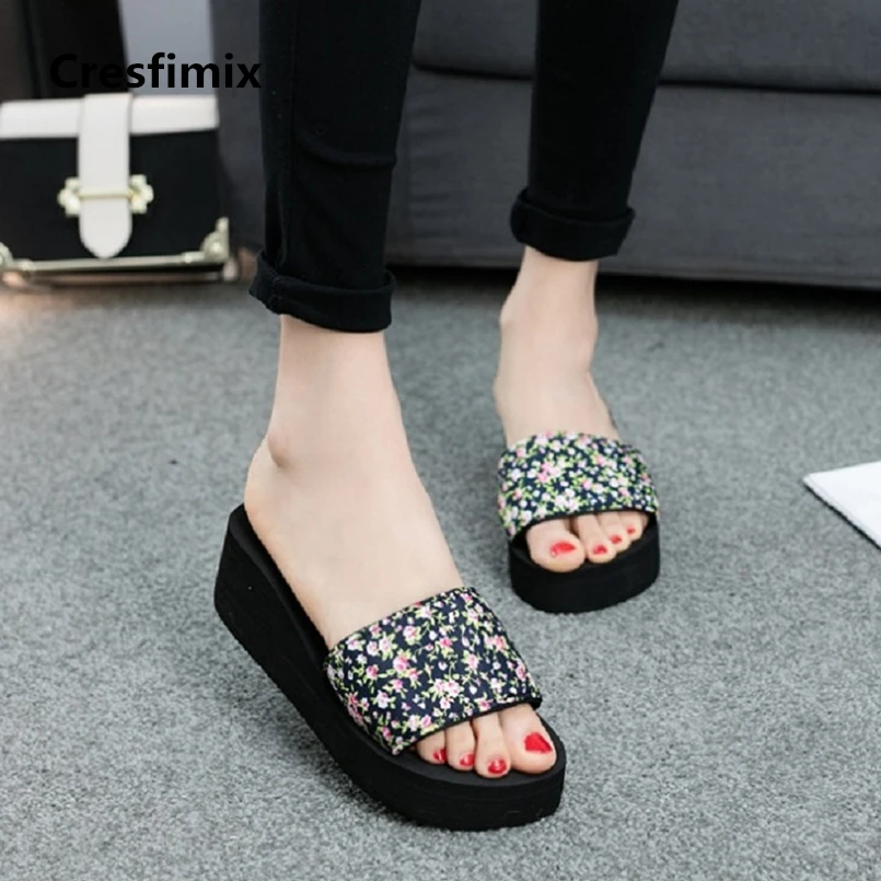 

Women Fashion Comfortable Slip on Slippers Lady Cute High Quality Eva Home Slippers Cute Slippers Pantoufles Pour Femmes E597