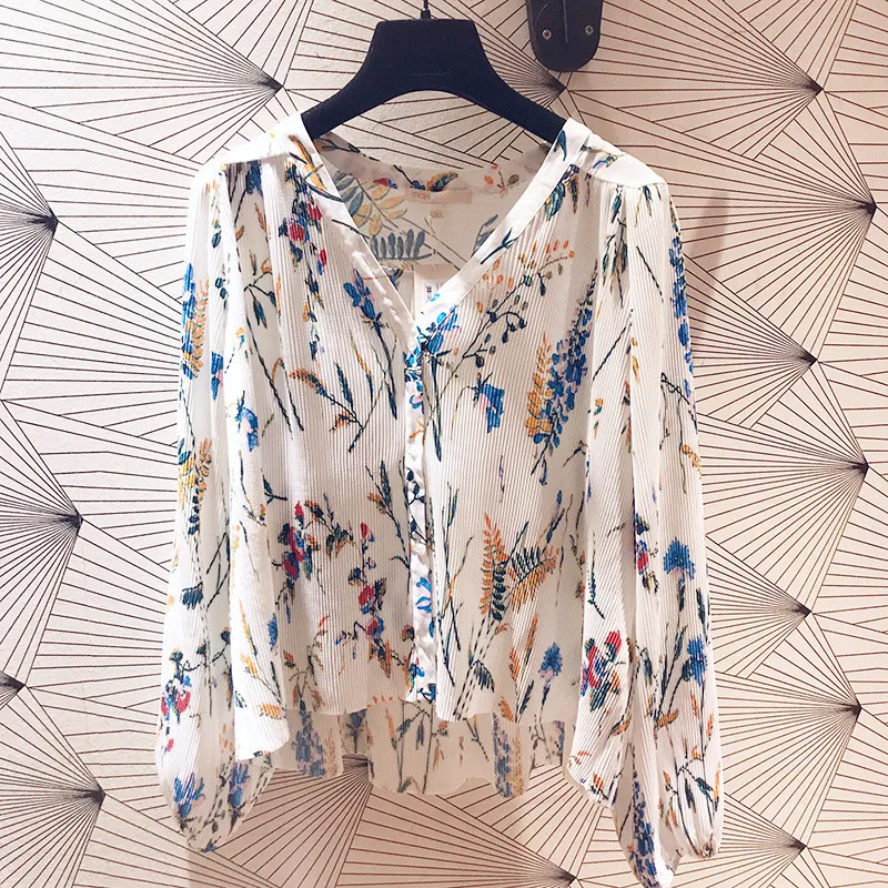 

2019 Spring New Loose Casual Elegant Lady Chiffon Broken Flower V Collar Pleated Shirt V-Neck Print Chiffon Women Shirt Blouses