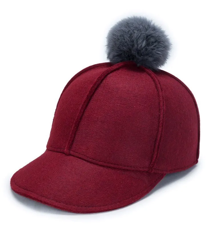Однотонная одежда Бейсбол Кепки s 2018 зима Кепки для Для женщин искусственного меха помпонами Кепки установлены Повседневное Snapback Hat Кепки